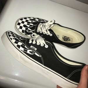 vans authentic checkered flame